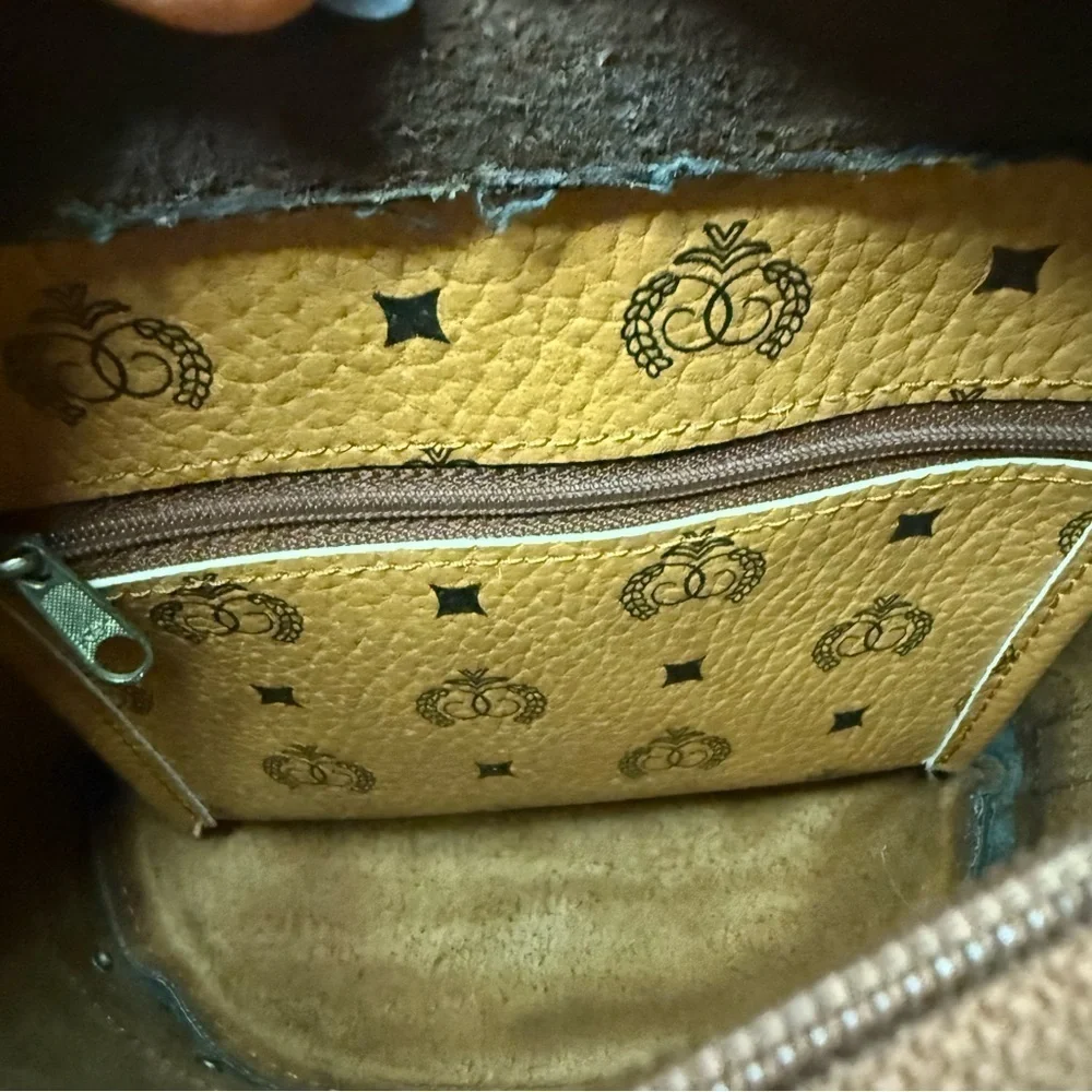 VTG PRINCESS Egyptian Hieroglyphics Tooled Leather Bucket Bag
